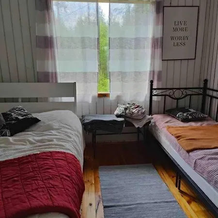 Moekki Mannervaarassa Tunti Joensuun Keskustasta 木屋 Mannervaara
